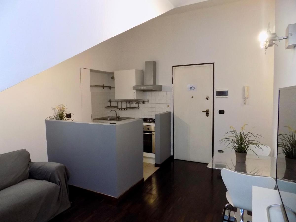 Casa Capris Apartment Turin Bagian luar foto