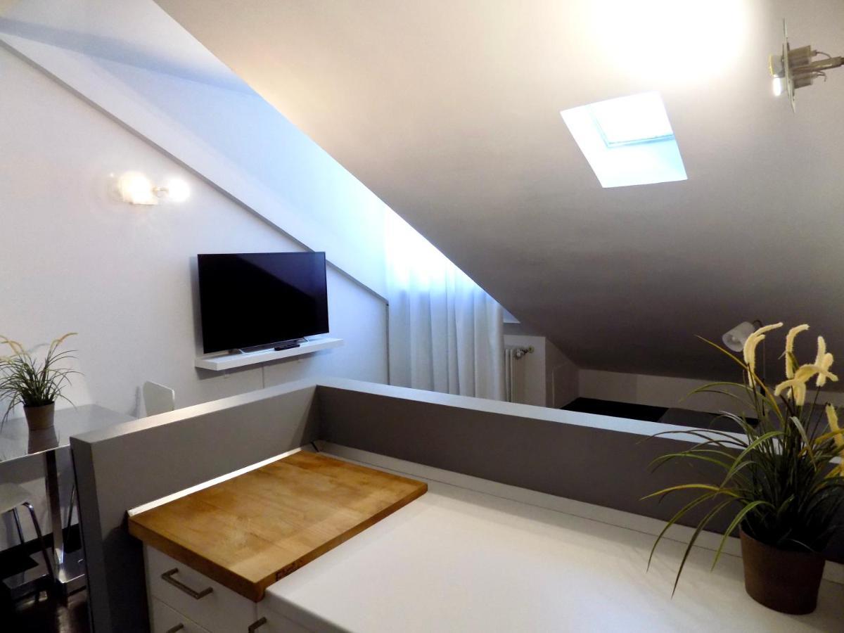 Casa Capris Apartment Turin Bagian luar foto