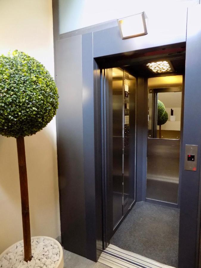 Casa Capris Apartment Turin Bagian luar foto